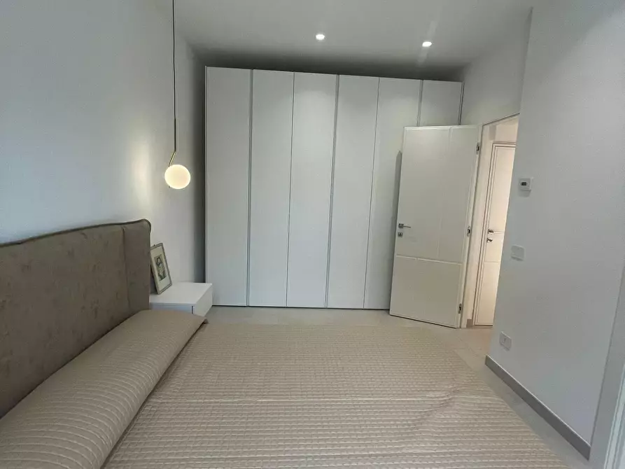 Immagine 34 di Villa in affitto  a Pietrasanta