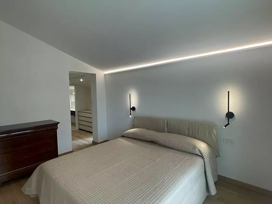 Immagine 11 di Villa in affitto  a Pietrasanta