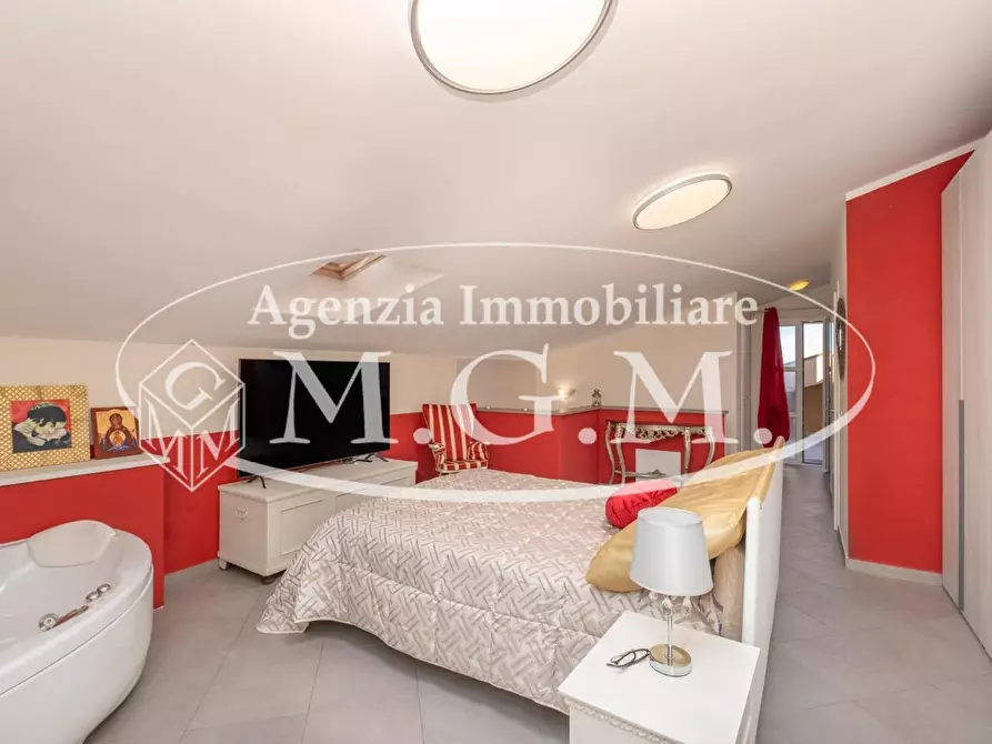 Immagine 34 di Villetta a schiera in vendita  a Buti