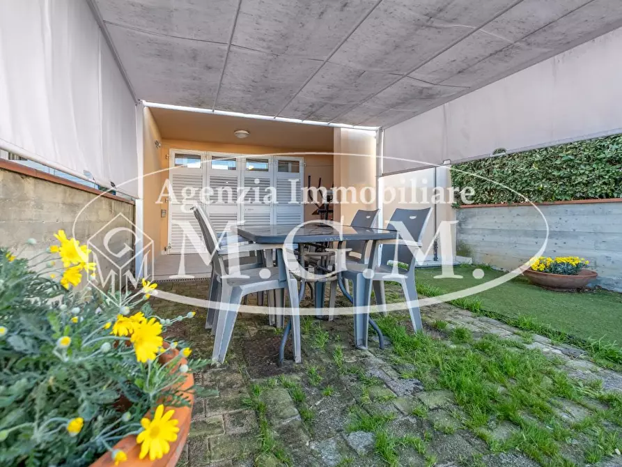 Immagine 44 di Villetta a schiera in vendita  a Buti