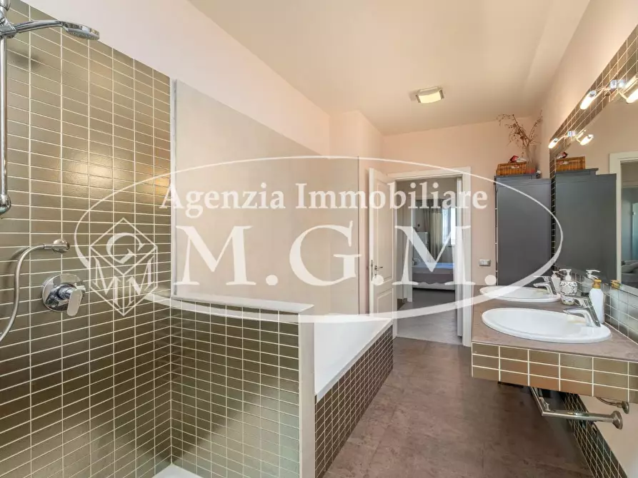 Immagine 21 di Villetta a schiera in vendita  a Buti