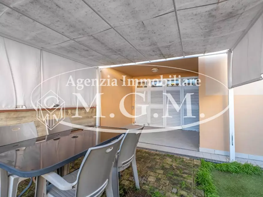 Immagine 45 di Villetta a schiera in vendita  a Buti