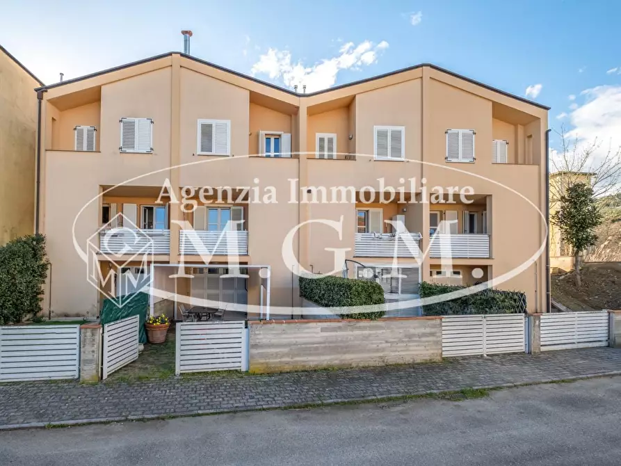 Immagine 46 di Villetta a schiera in vendita  a Buti