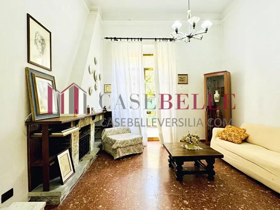 Immagine 8 di Casa indipendente in vendita  a Viareggio
