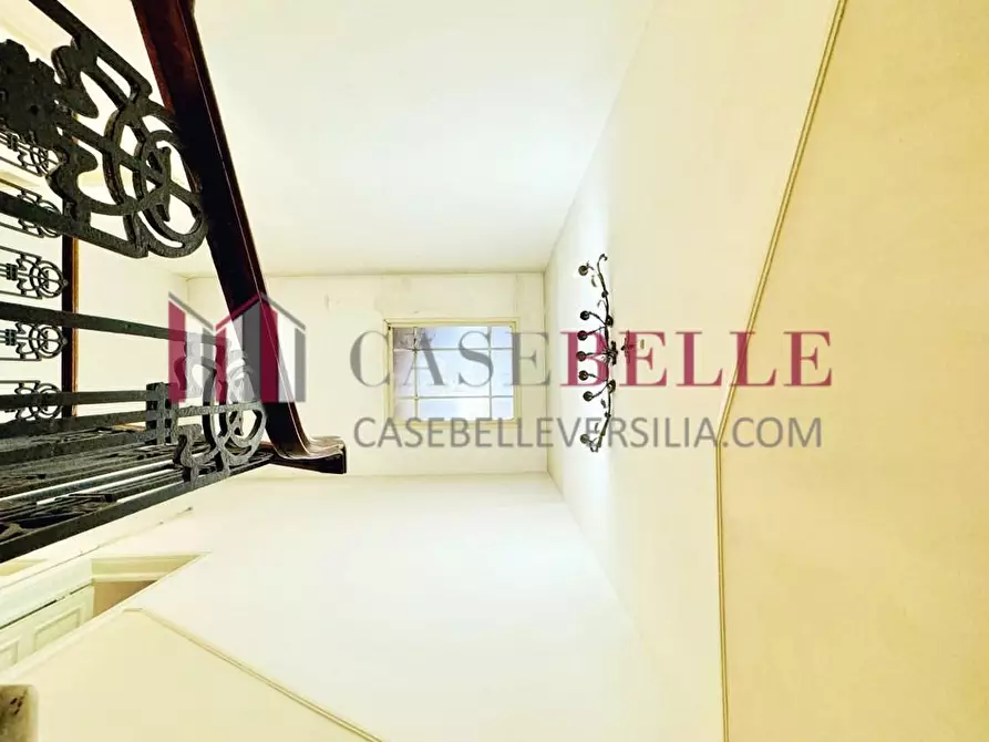 Immagine 18 di Casa indipendente in vendita  a Viareggio