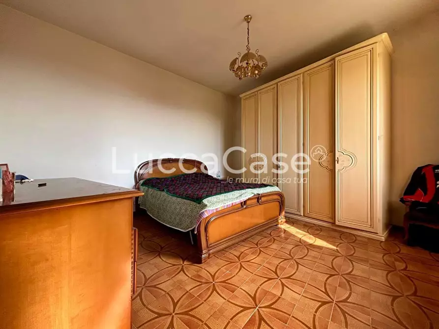 Immagine 32 di Casa indipendente in vendita  a Camaiore