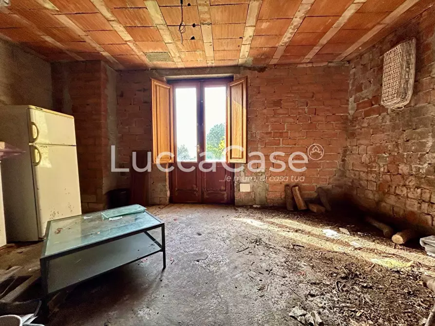 Immagine 38 di Casa indipendente in vendita  a Camaiore