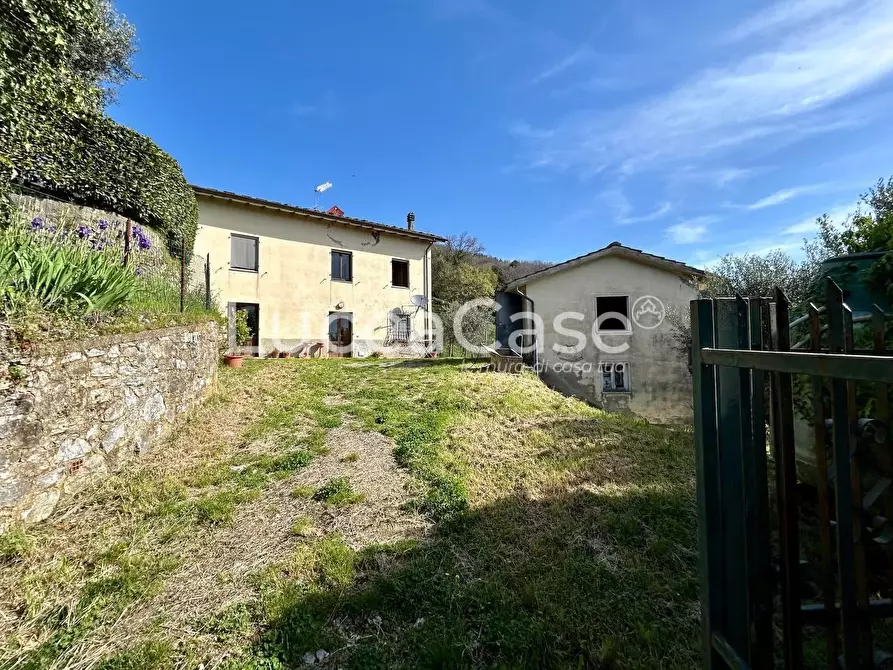 casa indipendente in vendita a Camaiore