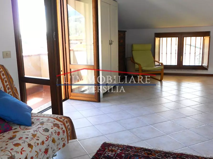 Immagine 45 di Villetta a schiera in vendita  a Montignoso