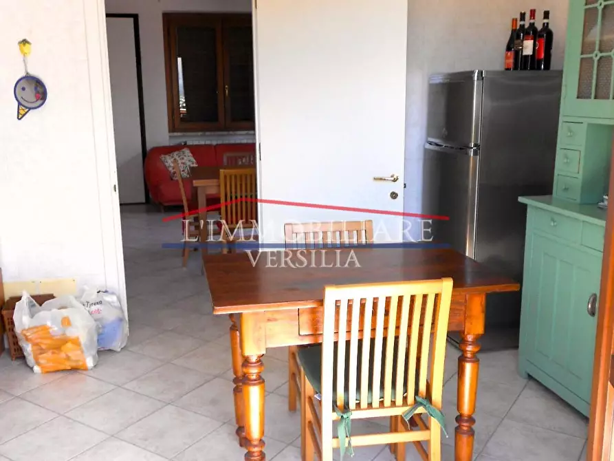 Immagine 16 di Villetta a schiera in vendita  a Montignoso