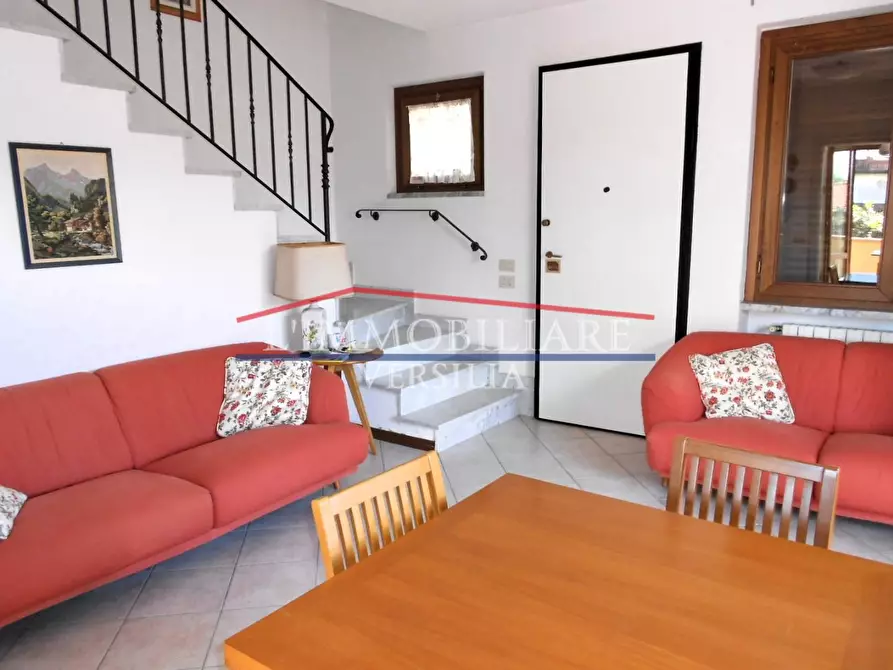 Immagine 7 di Villetta a schiera in vendita  a Montignoso