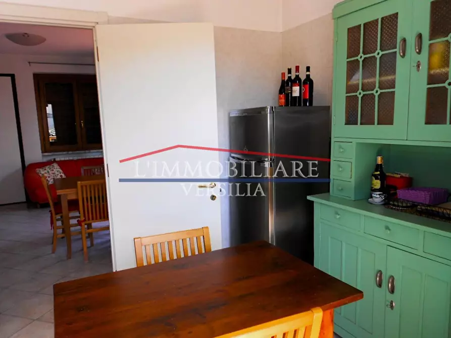 Immagine 14 di Villetta a schiera in vendita  a Montignoso