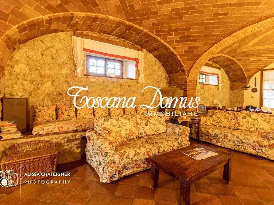 Immagine 42 di Casa colonica in vendita  a Monteriggioni