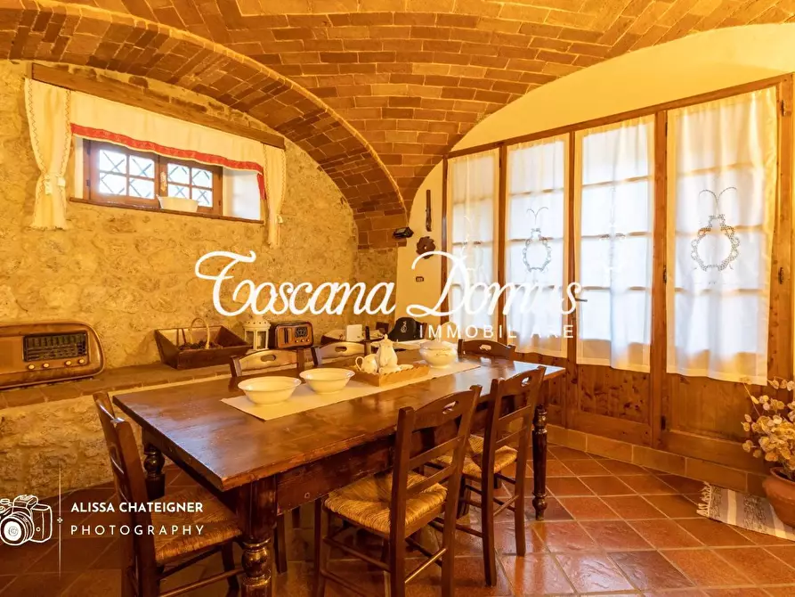 Immagine 39 di Casa colonica in vendita  a Monteriggioni