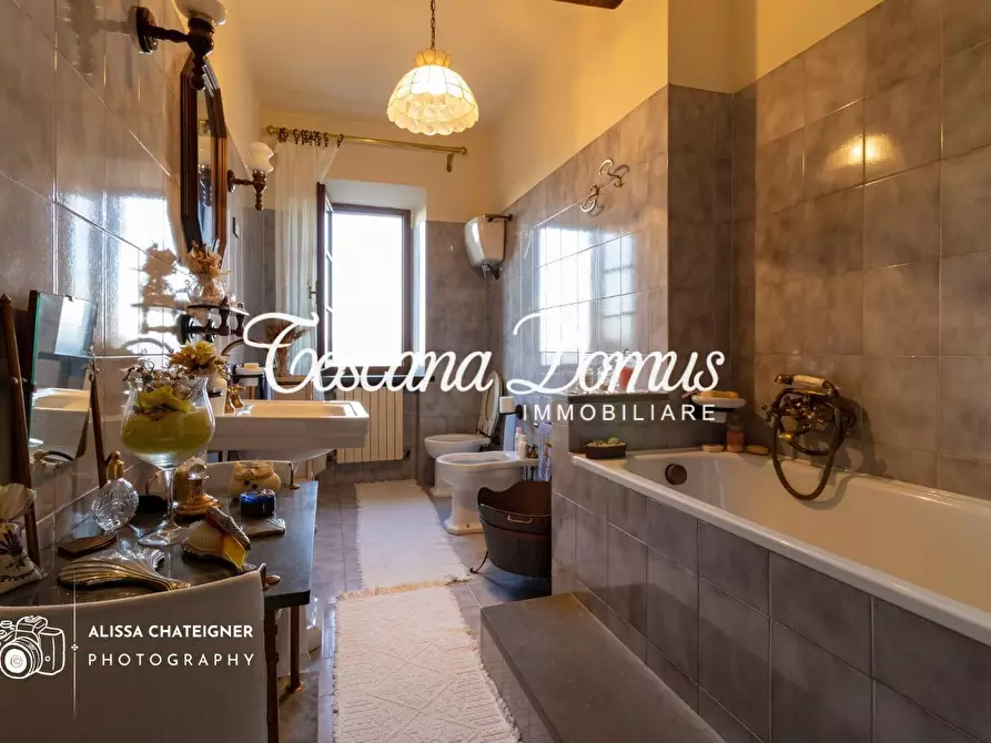 Immagine 33 di Casa colonica in vendita  a Monteriggioni