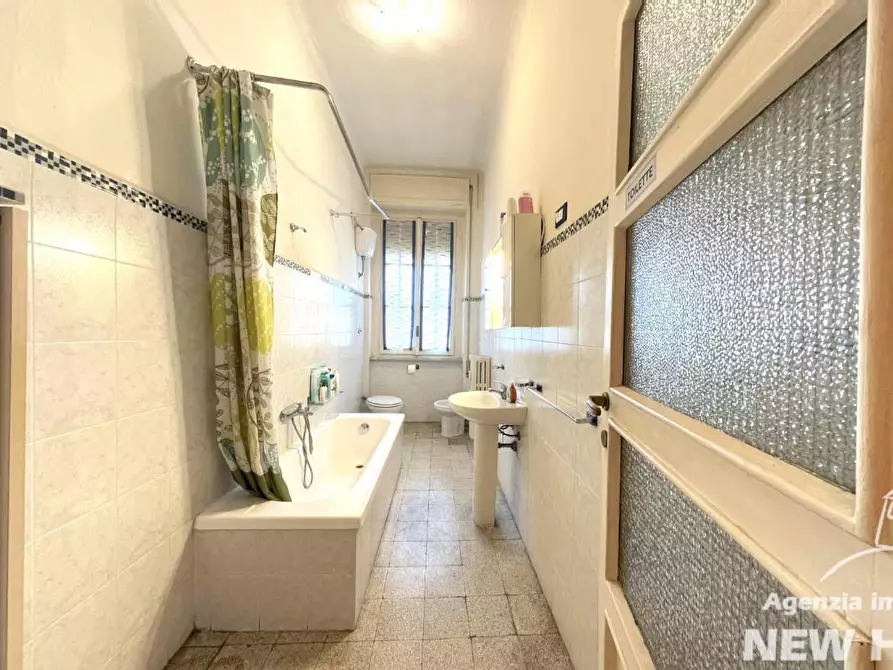 Immagine 12 di Appartamento in vendita  a Pisa