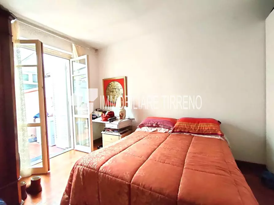 Immagine 14 di Appartamento in vendita  a Massa