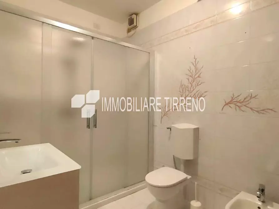 Immagine 12 di Appartamento in vendita  a Massa