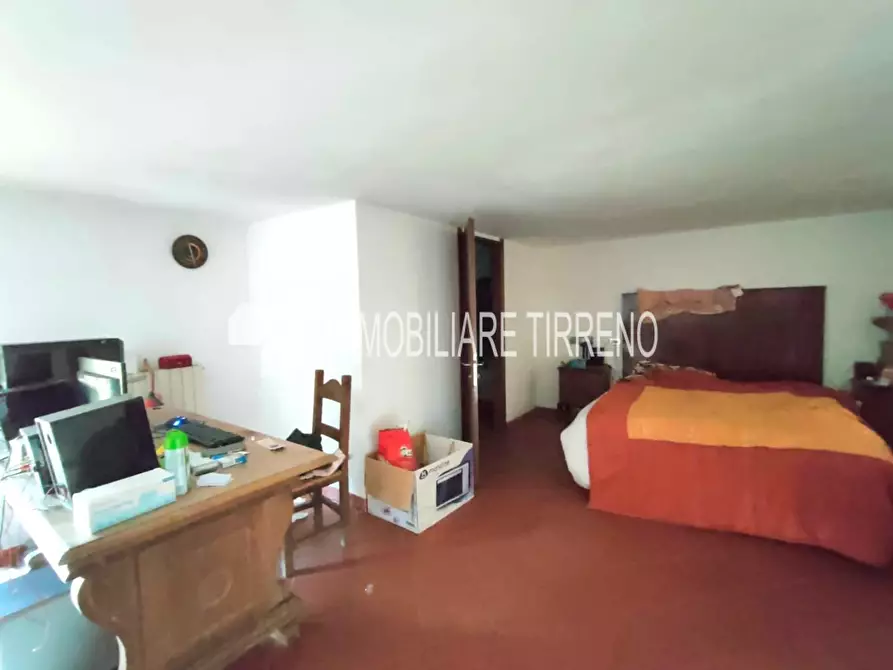 Immagine 15 di Appartamento in vendita  a Massa