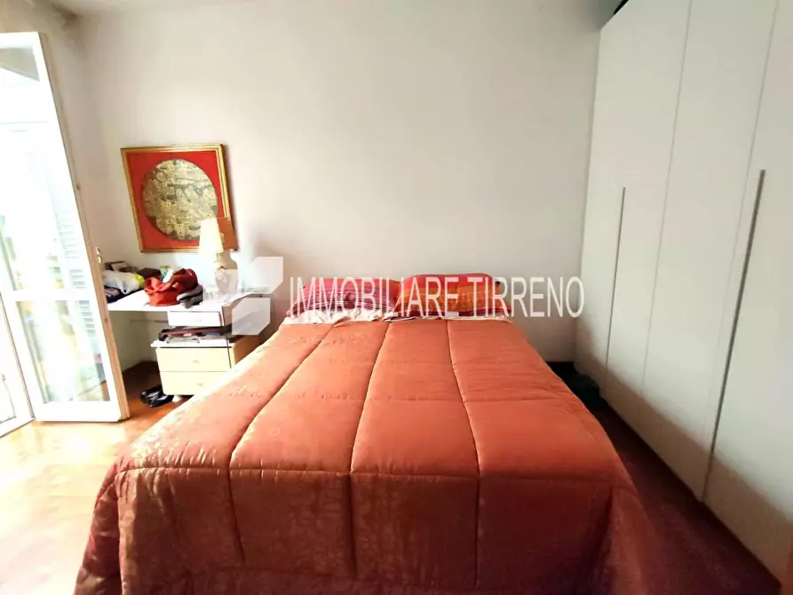 Immagine 8 di Appartamento in vendita  a Massa