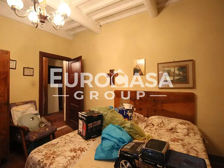 Immagine 21 di Villa in vendita  a Lucca