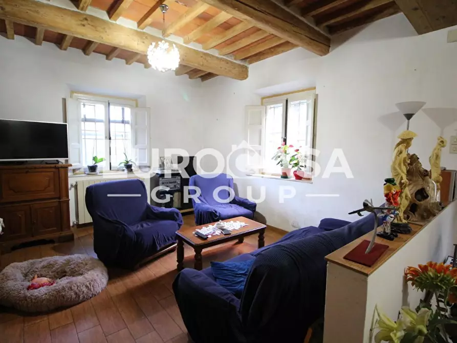 Immagine 41 di Villa in vendita  a Lucca