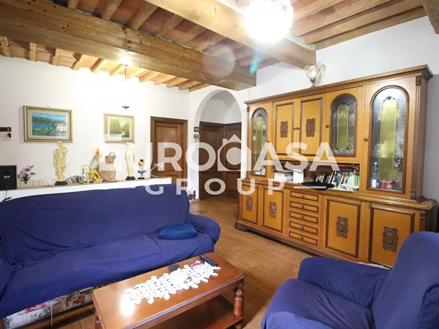 Immagine 28 di Villa in vendita  a Lucca