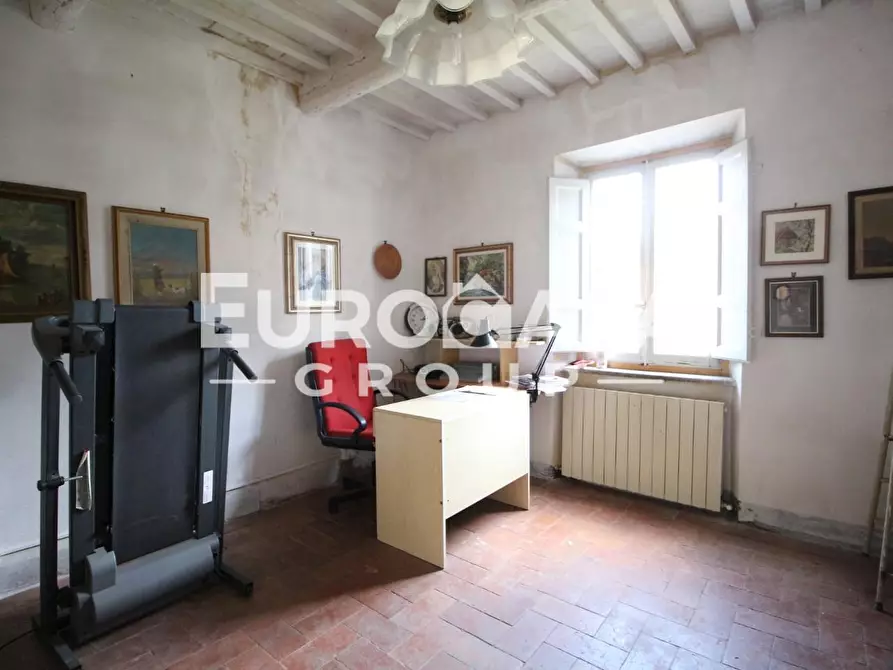 Immagine 13 di Villa in vendita  a Lucca