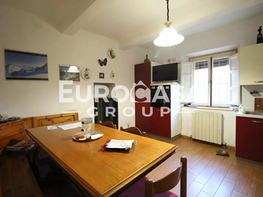 Immagine 15 di Villa in vendita  a Lucca