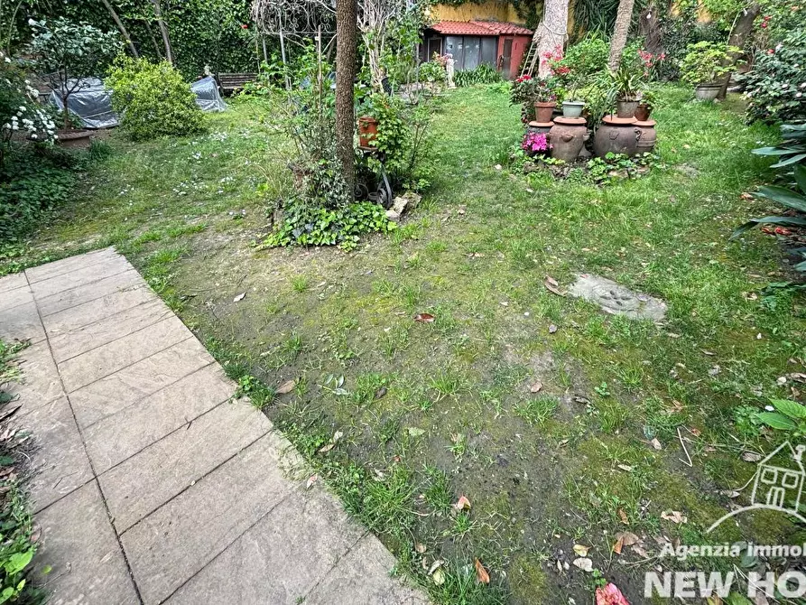 Immagine 10 di Appartamento in vendita  a Pisa