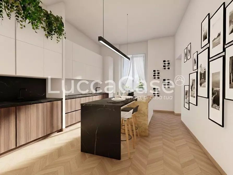 Immagine 47 di Mansarda in vendita  a Lucca