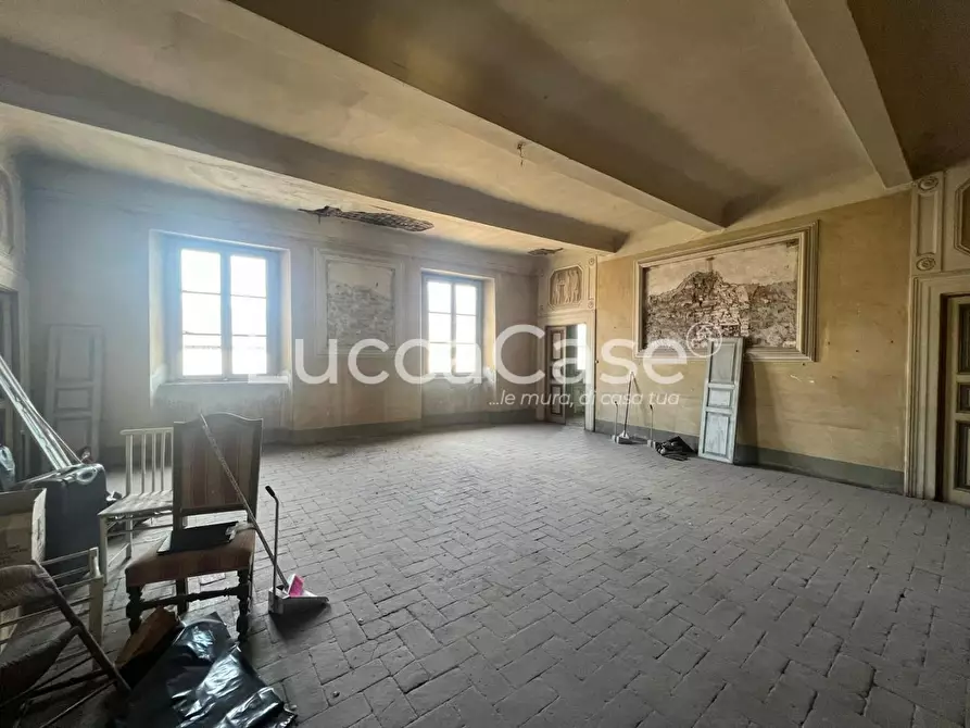 Immagine 19 di Mansarda in vendita  a Lucca