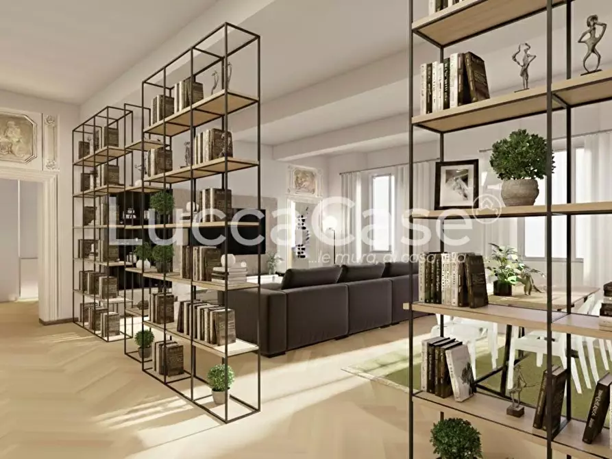 Immagine 52 di Mansarda in vendita  a Lucca