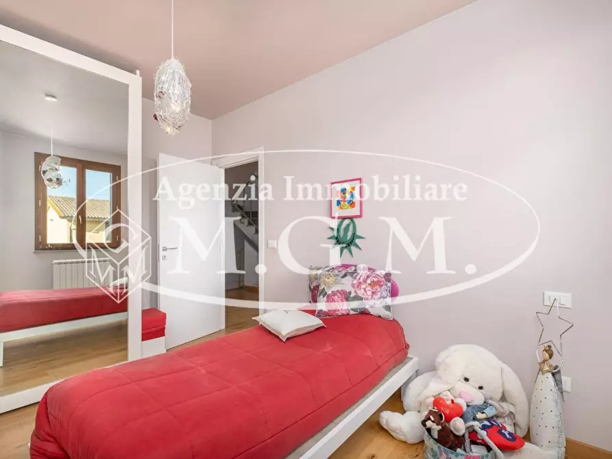 Immagine 34 di Villetta a schiera in vendita  a Bientina