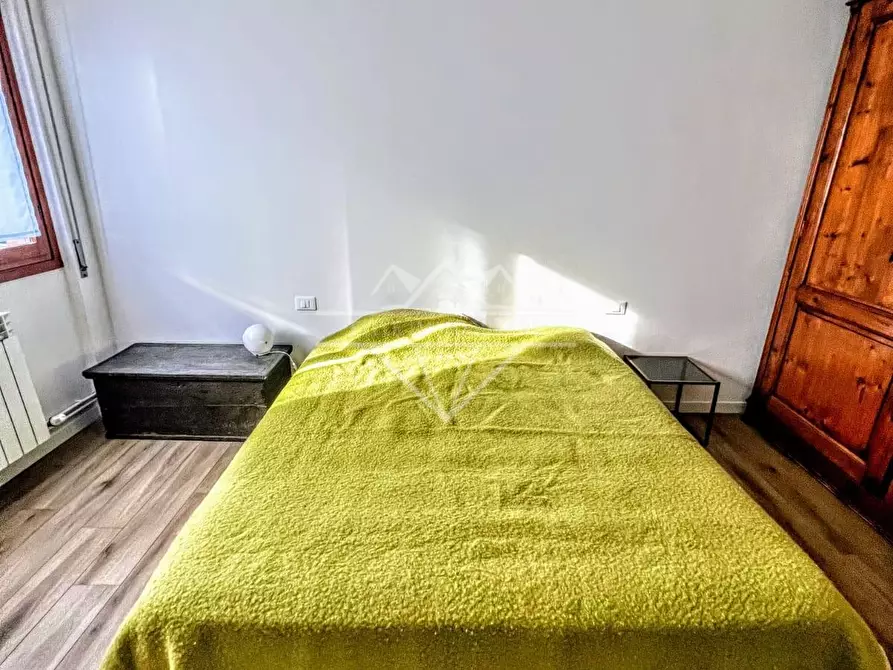 Immagine 9 di Appartamento in affitto  a Carrara