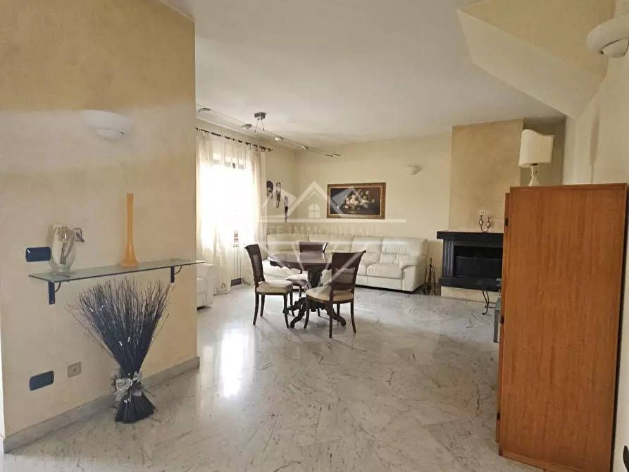 Immagine 21 di Villa in vendita  a Carrara