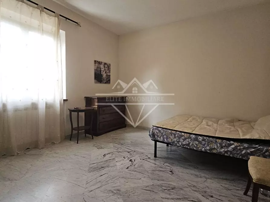 Immagine 27 di Villa in vendita  a Carrara