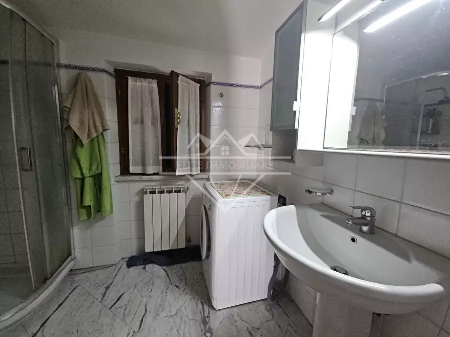 Immagine 34 di Villa in vendita  a Carrara