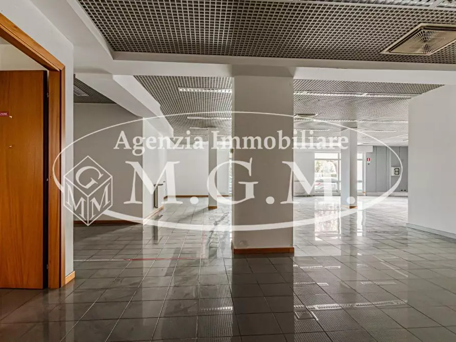 Immagine 25 di Ufficio in vendita  a Santa Croce Sull'arno