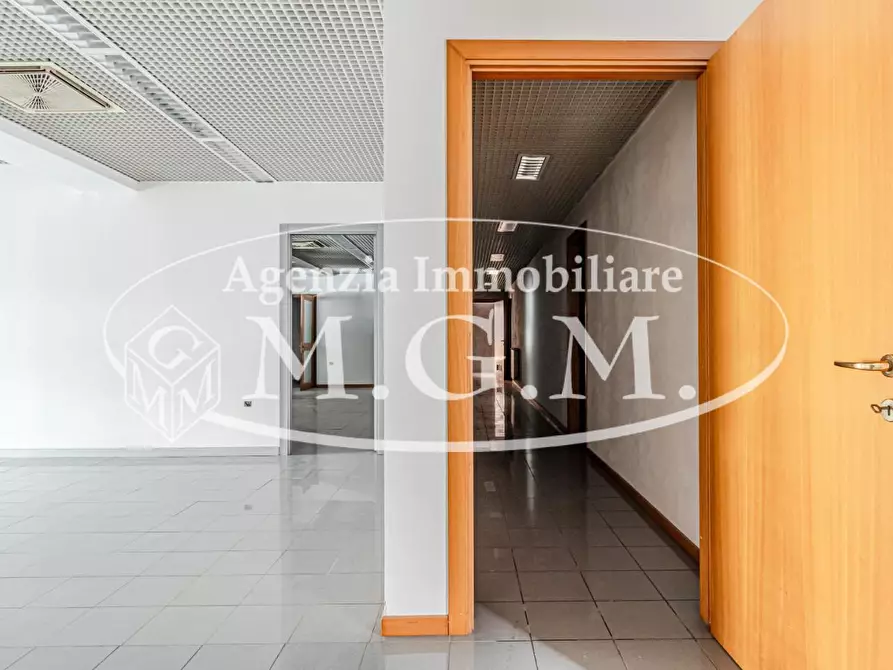 Immagine 22 di Ufficio in vendita  a Santa Croce Sull'arno