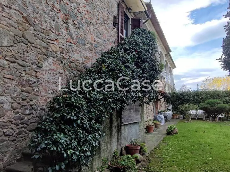Immagine 3 di Casa semindipendente in vendita  a Capannori