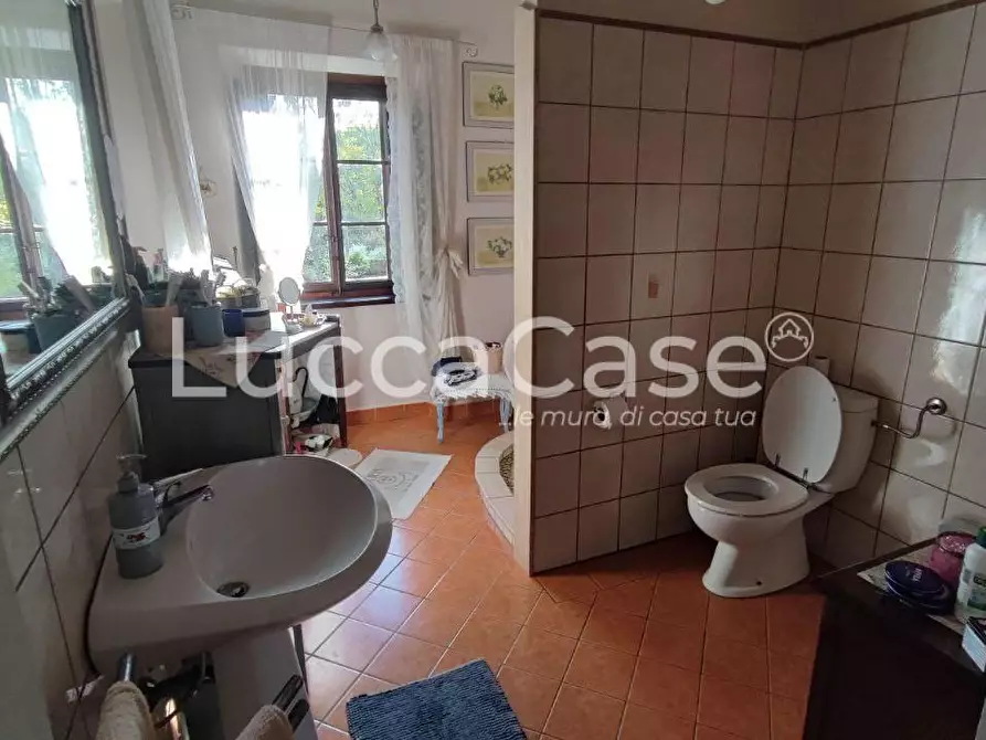 Immagine 14 di Casa semindipendente in vendita  a Capannori