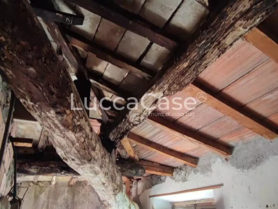 Immagine 9 di Casa semindipendente in vendita  a Capannori