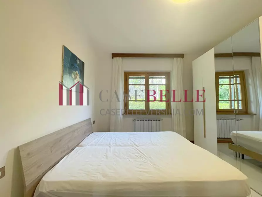 Immagine 11 di Villa in vendita  a Massarosa