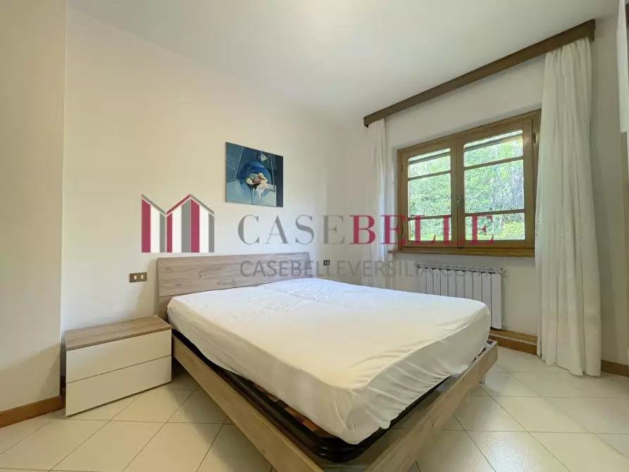 Immagine 12 di Villa in vendita  a Massarosa