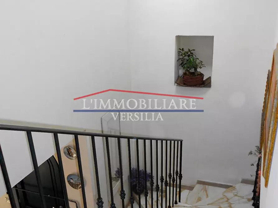 Immagine 42 di Casa semindipendente in vendita  a Massa