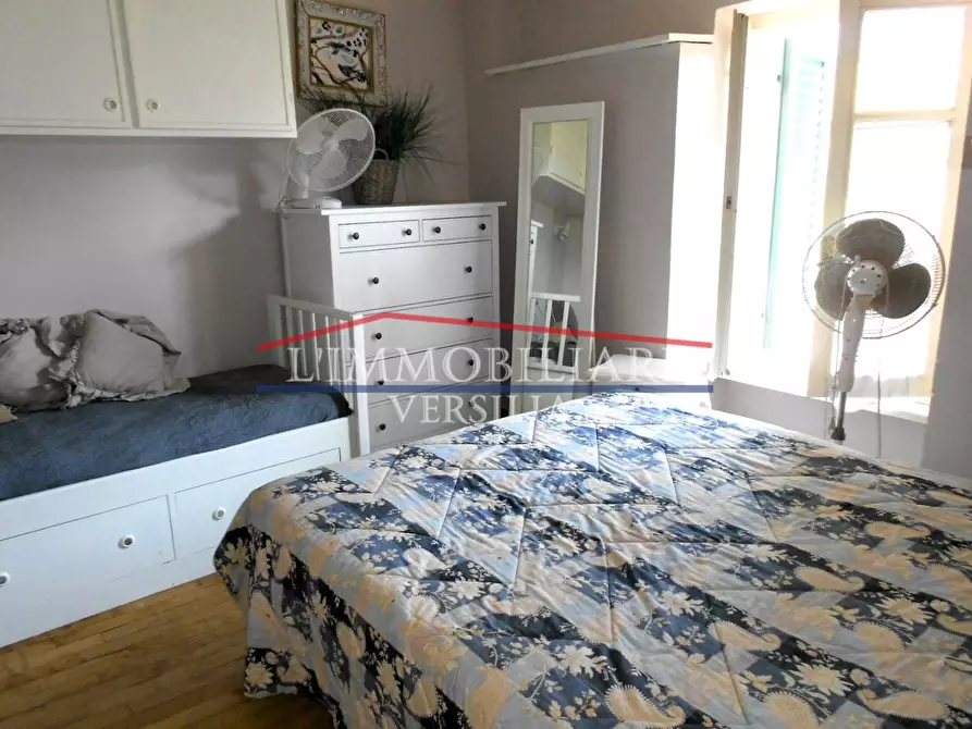 Immagine 30 di Casa semindipendente in vendita  a Massa