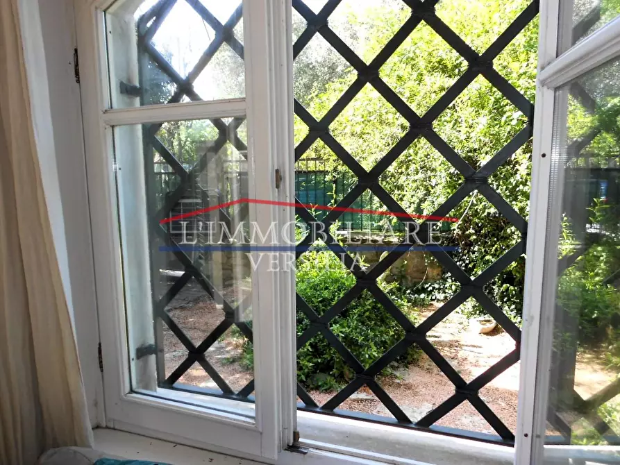 Immagine 15 di Casa semindipendente in vendita  a Massa