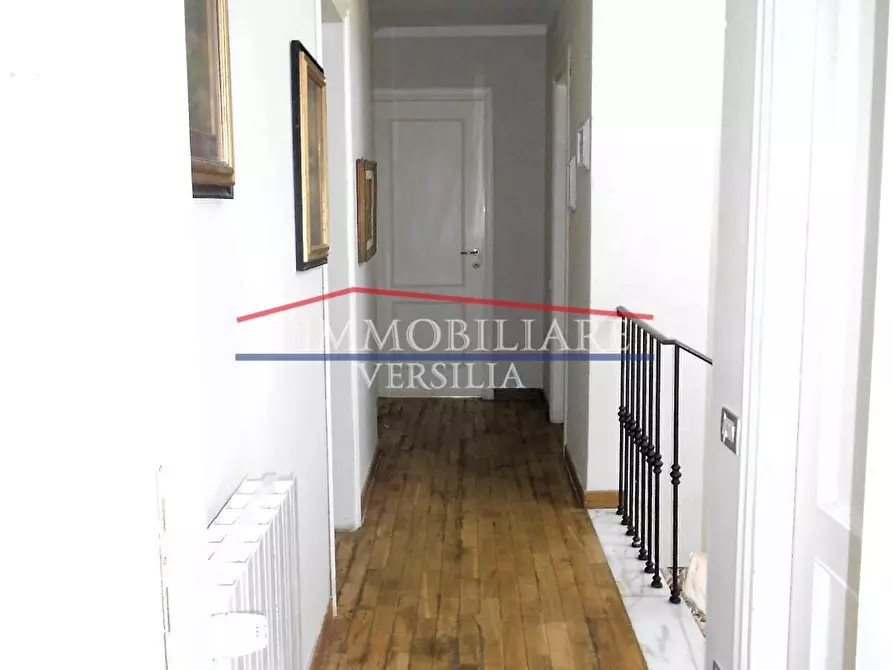 Immagine 26 di Casa semindipendente in vendita  a Massa