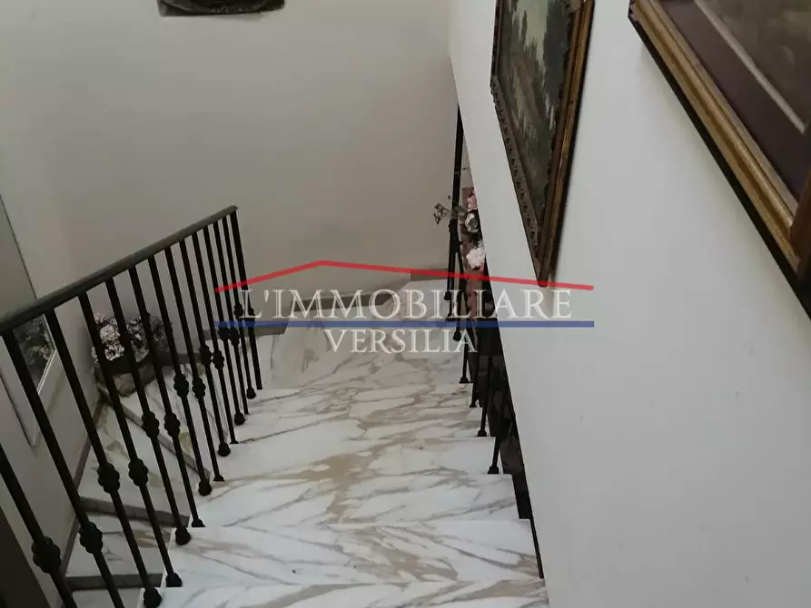 Immagine 24 di Casa semindipendente in vendita  a Massa